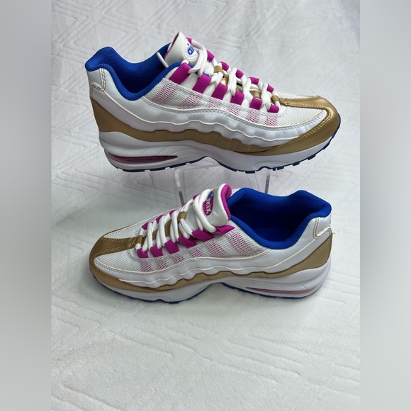 35: Nike Air Max ‘95 LE (GS) Size 6.5Y - Picture 1 of 7